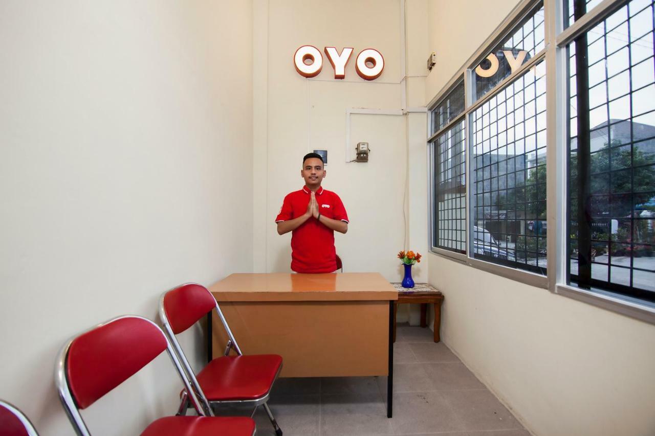 OYO 885 Tangkul Residence Medan Bagian luar foto